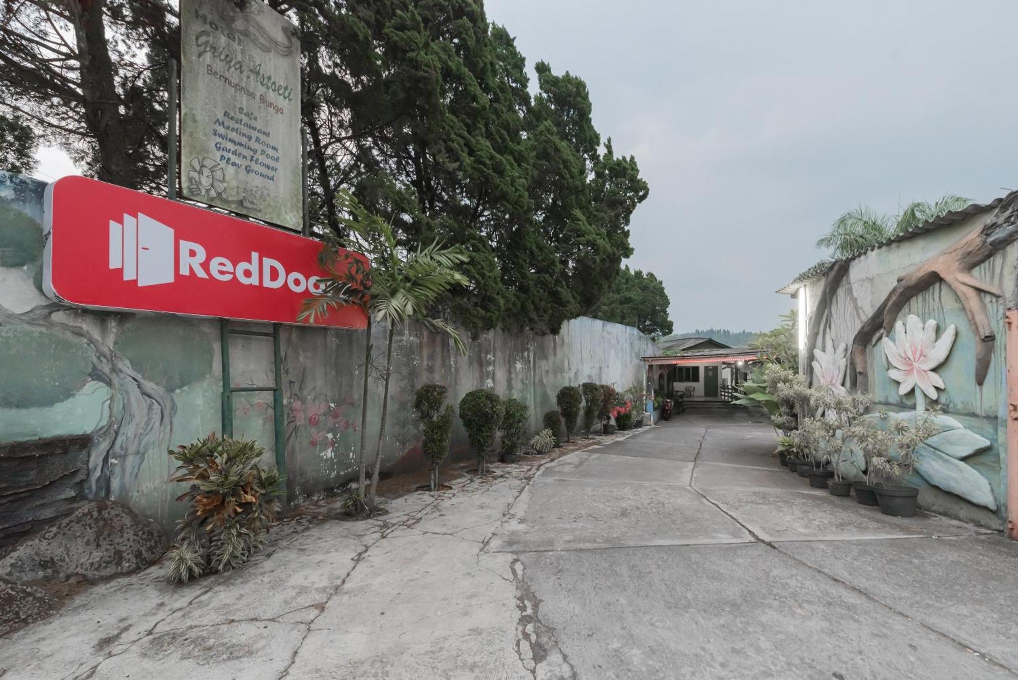 Hotel Reddoorz At Griya Astoeti Bogor