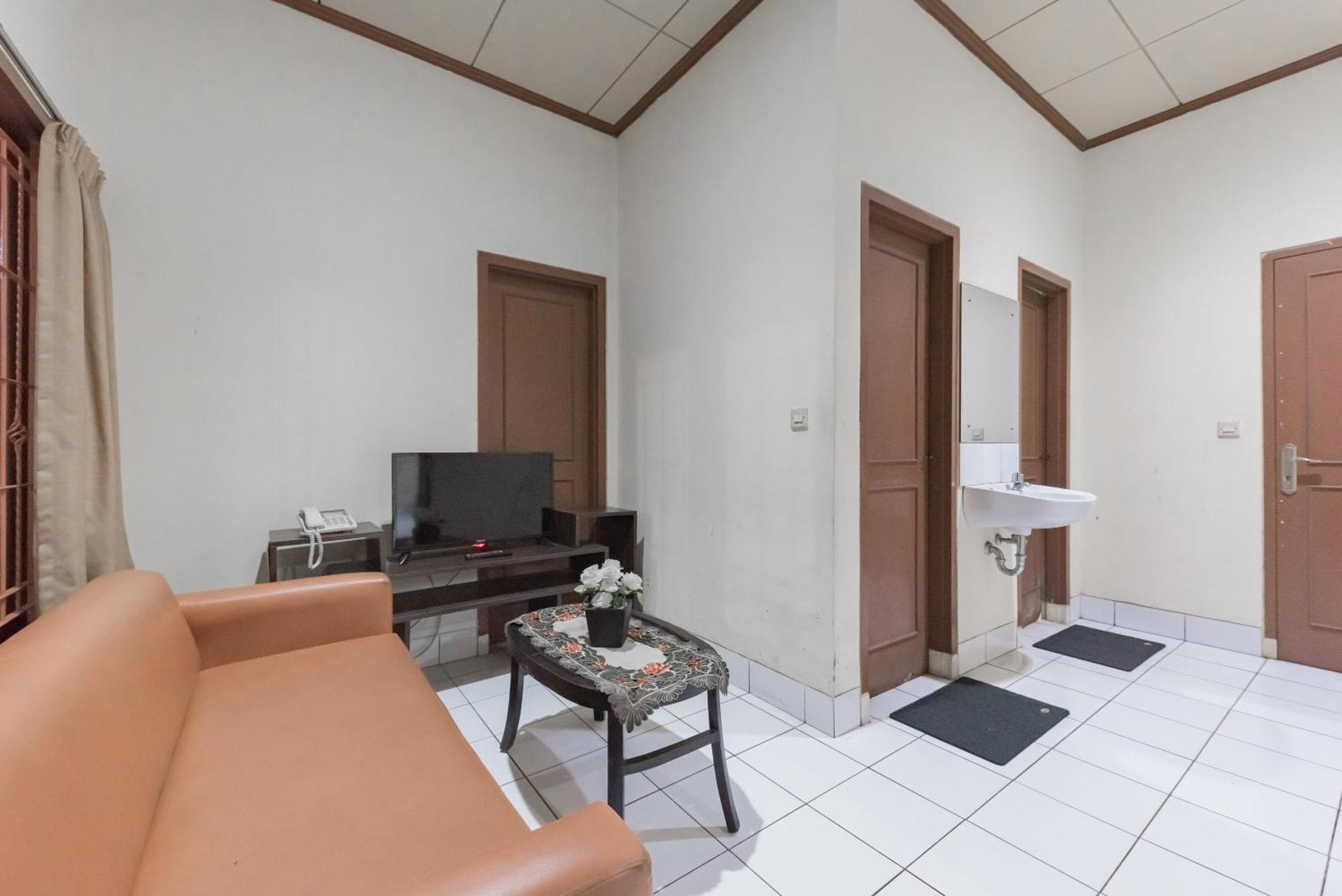 Reddoorz At Griya Astoeti Bogor